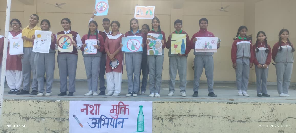 On the occasion of Bagless Day on the last Saturday of the month, 25th October 2025, various activities were organised under the Drug De-addiction Campaign – Anti-Drug Pledge, Poster Competition, Essay Writing and Street Play at DSB International Public School, Rishikesh.